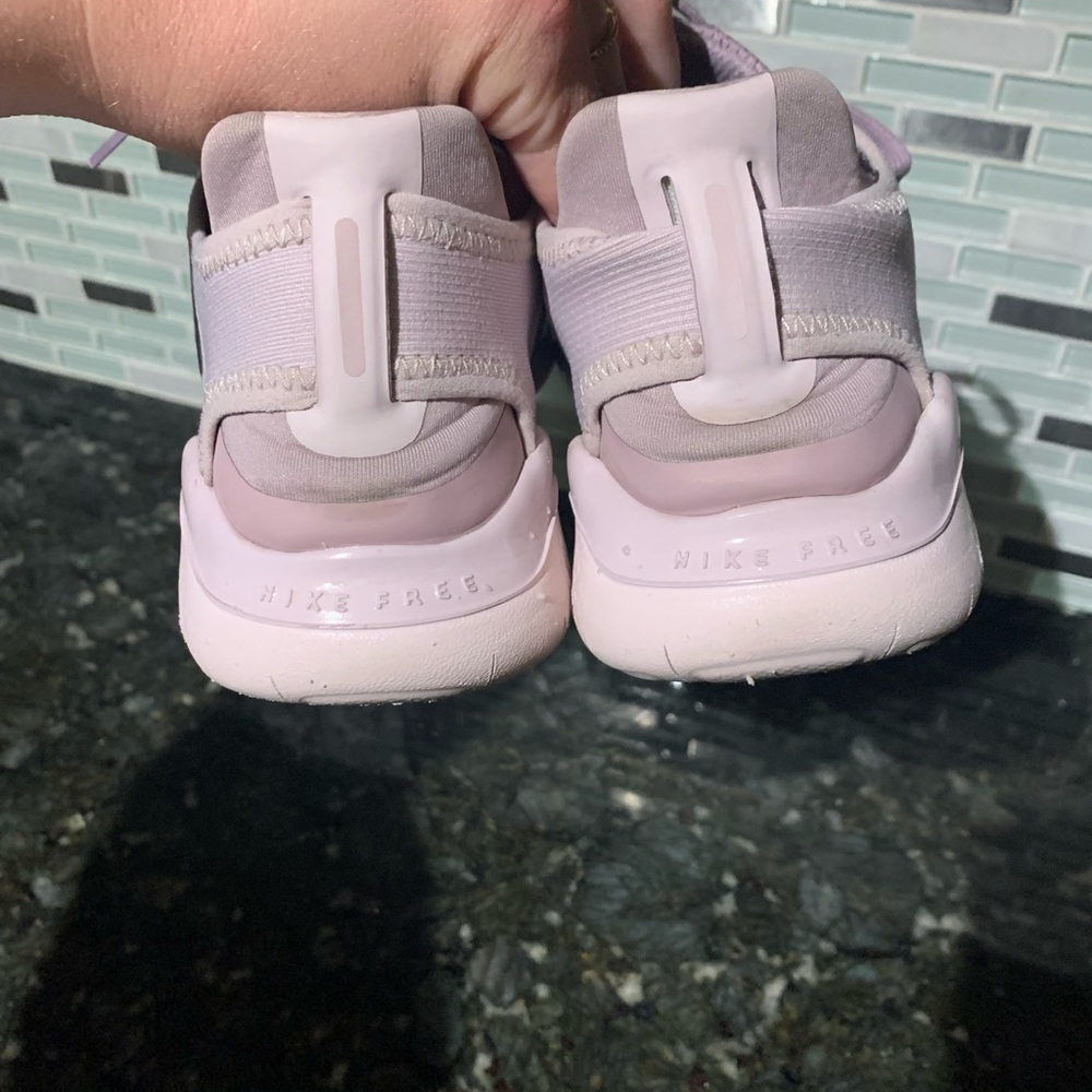 women’s size 6.5 Nikes - Picture 4 of 8